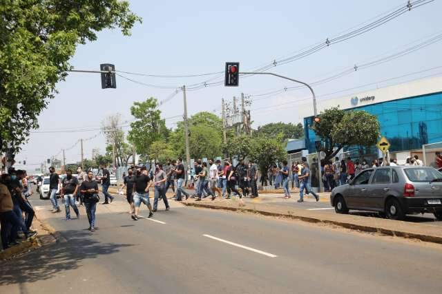 Candidatos acham prova dif&iacute;cil e lamentam n&atilde;o terem &quot;estudado mais&quot; para Guarda