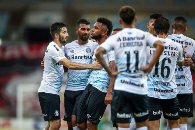 Gr&ecirc;mio encerra jejum e vence o Flamengo por 1 a 0 no Maracan&atilde; 