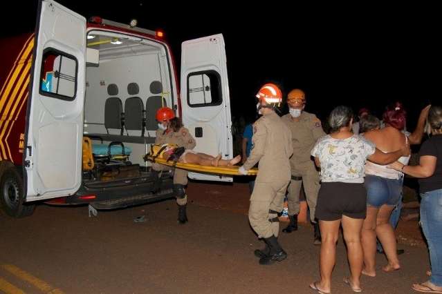 Crian&ccedil;a de 5 anos morre ap&oacute;s pais pararem para ajudar motorista na MS-141