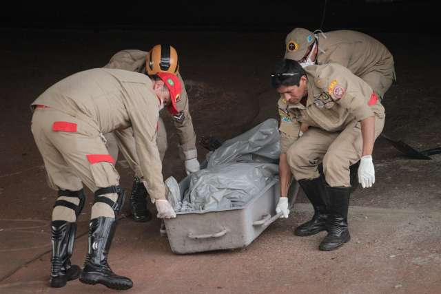 Peritos recuperam digital e identificam corpo encontrado em &ldquo;sarc&oacute;fago&rdquo;