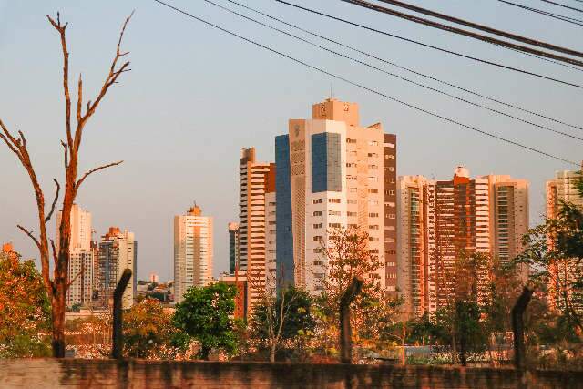 Nos &uacute;ltimos minutos do inverno, pedido &eacute; que primavera traga refresco com chuva