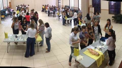 Curso capacita parteiras ribeirinhas para reanima&ccedil;&atilde;o de rec&eacute;m-nascidos