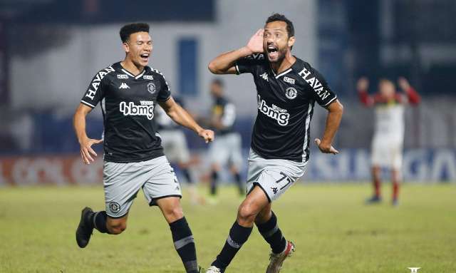 Vasco derrota o Brusque por 1 a 0 com gola&ccedil;o de Nen&ecirc;