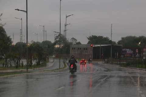 Meteorologia emite alerta de chuvas intensas em 19 cidades 