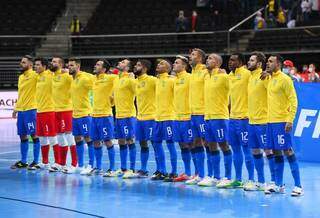 Brasil teve que passar pelo Japão nas oitavas de final da Copa do Mundo de Futsal, na Lituânia (Foto: FIFA/Getty Images)