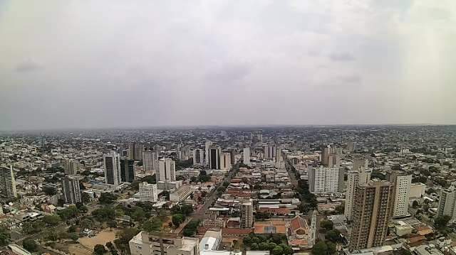 Apesar de r&aacute;pida, chuva derruba temperatura em 5&deg;C em Campo Grande