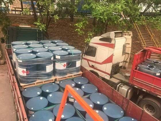 Pol&iacute;cia apreende 130 mil quilos de subst&acirc;ncia usada no &ldquo;refino&rdquo; de coca&iacute;na