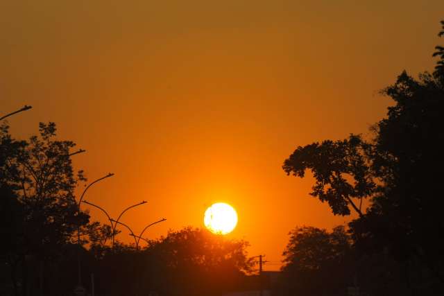 Após forte calor hoje, previsão é de chuva a partir de amanhã