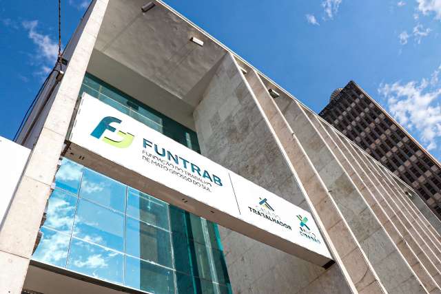 Funtrab inicia outubro com 691 vagas de emprego em Campo Grande