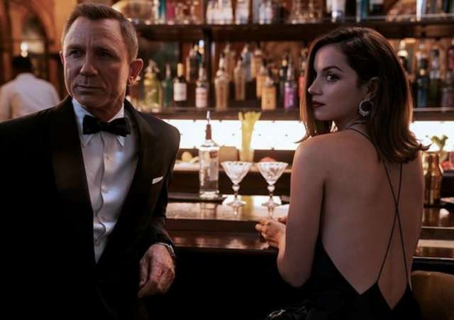 Fãs de James Bond podem celebrar: novo “007” chega aos cinemas