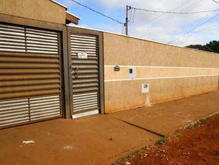 Vítima foi assassinada na frente de casa no Bairro Aero Rancho. (Foto: André Bittar/Arquivo)