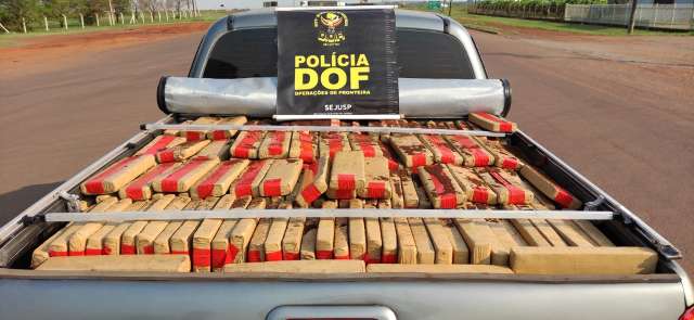 Traficante &eacute; preso a caminho de SP com 1,1 tonelada de maconha em caminhonete 