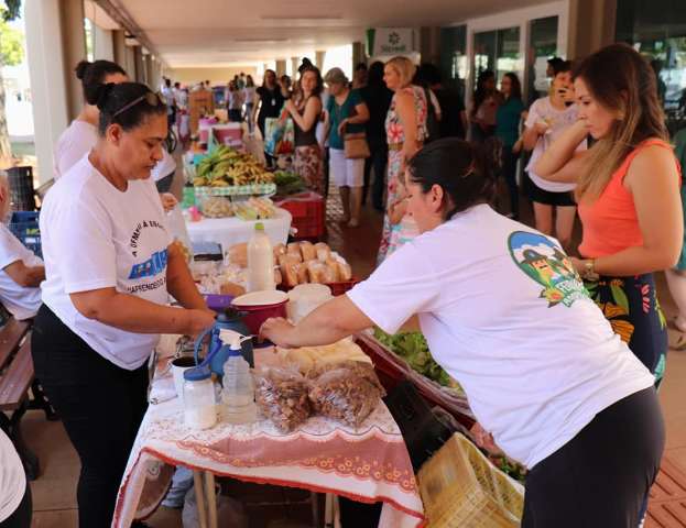 Feirinha com hortali&ccedil;as da UFMS muda de hor&aacute;rio por conta do calor