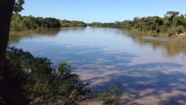 Jovem desaparece nas &aacute;guas do Rio Apa e corpo &eacute; encontrado horas depois 