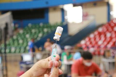 Cidade que cumprir meta de vacinação terá até R$ 6,30 por pessoa 