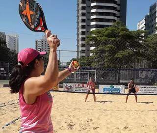 Com R$ 12 mil em premia&ccedil;&atilde;o, prefeitura lan&ccedil;a 1&ordm; Open de Beach Tennis