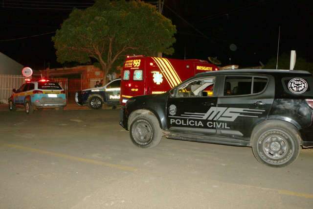 Homem &eacute; executado com tiros no rosto na frente da filha de 11 anos 