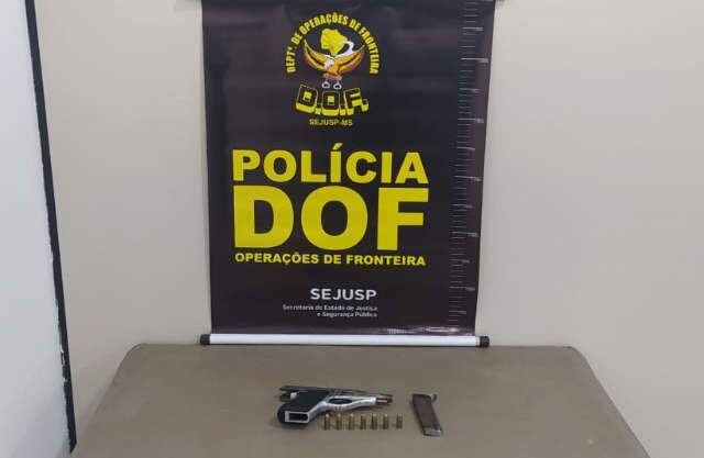 Pol&iacute;cia prende quatro e impede roubo de caminhonete em fazenda