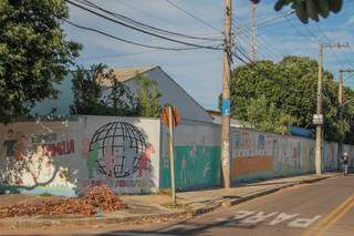 Prédio da Omep, no Bairro Tiradentes, está desativado desde 2016. (Foto: Marcos Maluf)