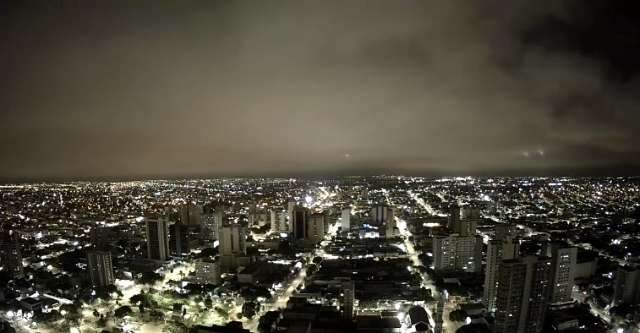 Em dia chuvoso, temperatura teve queda de 12&deg;C em uma hora na Capital