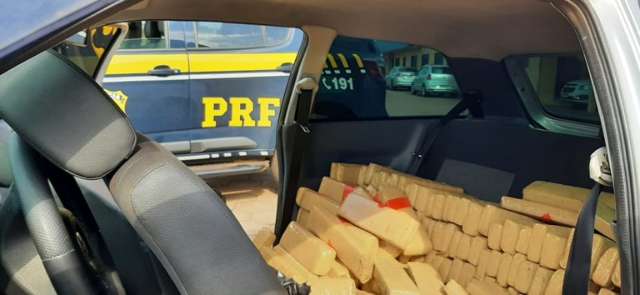 Traficante &eacute; preso com 400 quilos de maconha durante persegui&ccedil;&atilde;o 
