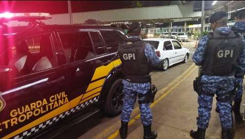 Jovem pede &quot;socorro&quot; na rodovi&aacute;ria enquanto era perseguido a tiros na Capital 