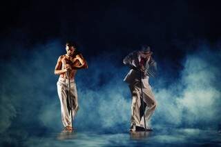 Bailarinos de Campo Grande usaram movimentos da dança para contar história de Zé Pelintra. (Foto: Ginga Cia. de Dança)