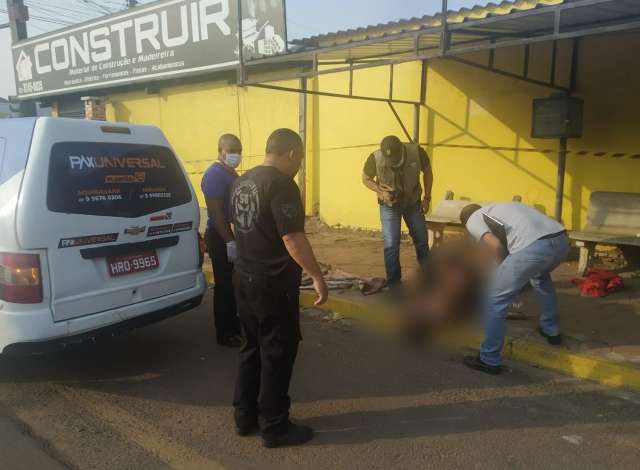 Morador de rua foi morto a chutes enquanto era filmado por assassino 
