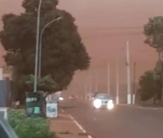 &quot;Dia virou noite&quot;: imagens mostram tempestade de areia em cidades de MS