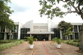 Entrada do Tribunal de Justiça de Mato Grosso do Sul, no Parque dos Poderes. (Foto: Arquivo)