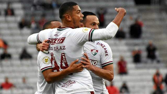 Gol contra garante vit&oacute;ria do Fluminense sobre o Athletico-PR fora de casa