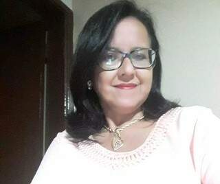 Márcia foi encontrada morta com tiro na cabeça. (Foto: Divulgação/Facebook)