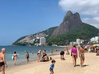 Com belas praias e flexibilização das regras contra a pandemia, o Rio já está nos prearativos para receber os turistas no Carnaval (Foto: Reprodução)