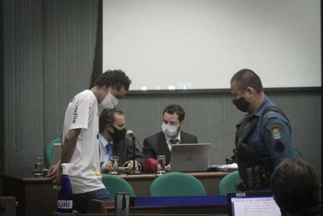 Integrante do PCC nega &quot;tribunal do crime&quot; e diz que era amigo de &quot;Neblina&quot; 