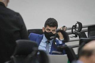Vereador Tiago Vargas (PSD), em sessão na Câmara; parlamentar propõe que professores façam exame toxicológico anualmente (Foto: Marcos Maluf/Arquivo)