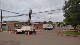 Mais de 1.500 eletricistas estão nas ruas de MS para restabelecer o fornecimento. (Foto: Energisa)