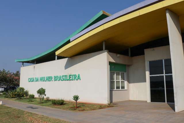 Den&uacute;ncia de funcion&aacute;ria contra patr&atilde;o por agarr&aacute;-la reativou #exposedcg