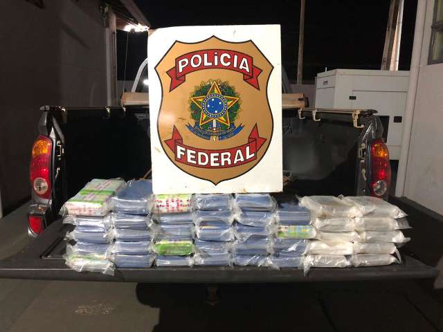 PF prende casal flagrado com 37 quilos de coca&iacute;na em tanque de combust&iacute;vel 