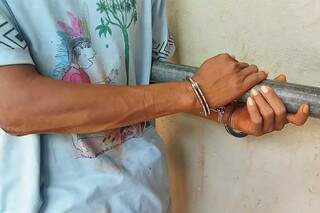 Jovem foi preso na manhã deste sábado acusado de tentativa de sequestro (Foto: Dourados News)
