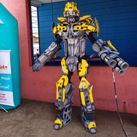 Robô do Ceará chega em Dourados e deixa todo mundo louco nas ruas