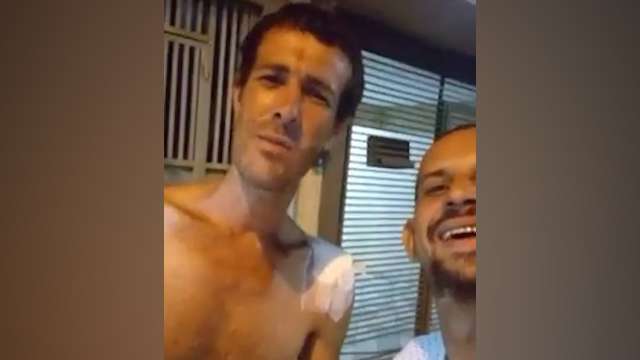 Ferido por jacar&eacute; diz tamb&eacute;m ter &quot;dado uma machucada&quot; no animal