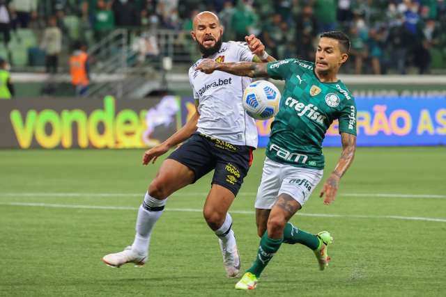 Palmeiras vence Sport por 2 a 1 e fica na vice-lideran&ccedil;a do Brasileir&atilde;o 