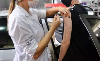 Vacina&ccedil;&atilde;o contra covid ser&aacute; em 37 locais na ter&ccedil;a