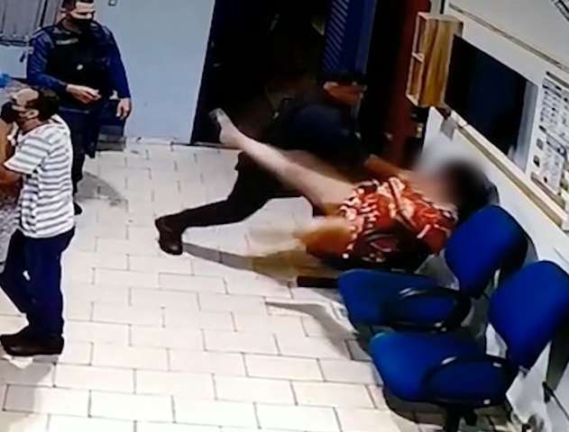 Tenente filmado agredindo mulher &eacute; condenado