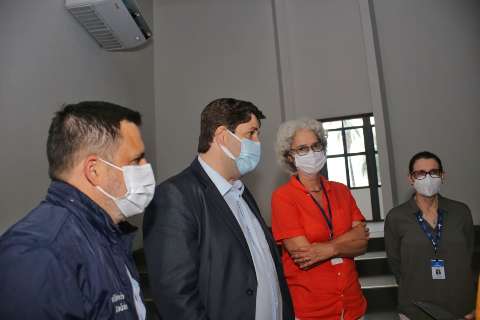 Com Fiocruz, prefeitura discute futuro da pandemia e “desmame” de máscaras