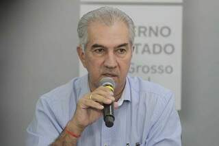 Governador Reinaldo Azambuja durante entrevista coletiva na Capital. (Foto: Marcos Maluf)