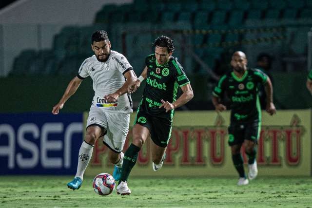 Goi&aacute;s abre o placar, mas cede empate para o Botafogo 