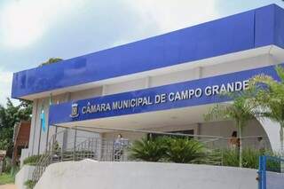 Fachada da Câmara Municipal de Campo Grande (Foto: Henrique Kawaminami)
