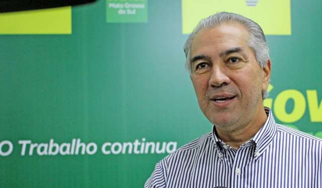 Reinaldo vai ao interior autorizar obras e entregar cart&otilde;es de benef&iacute;cio social