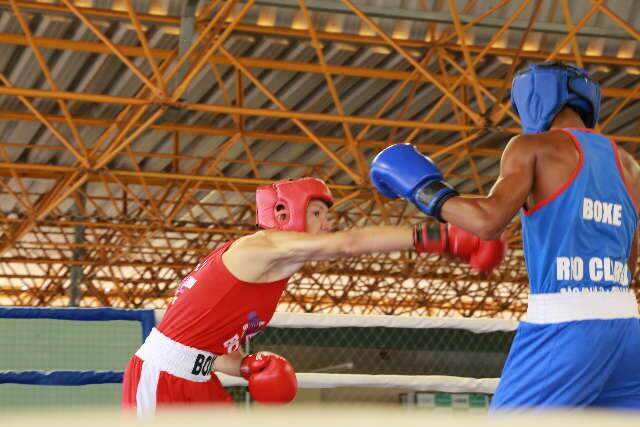 Circuito de boxe, beach tennis e estadual sub-17 agitam fim de semana